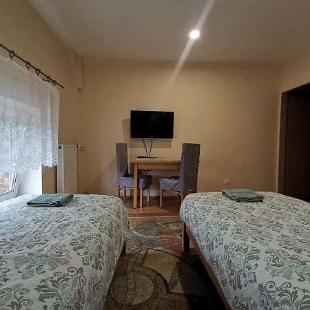 Hostel "Na Bocianowie" Bydgoszcz Ngoại thất bức ảnh