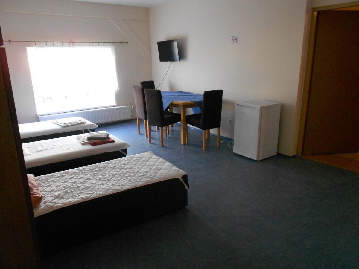 Hostel "Na Bocianowie" Bydgoszcz Ngoại thất bức ảnh