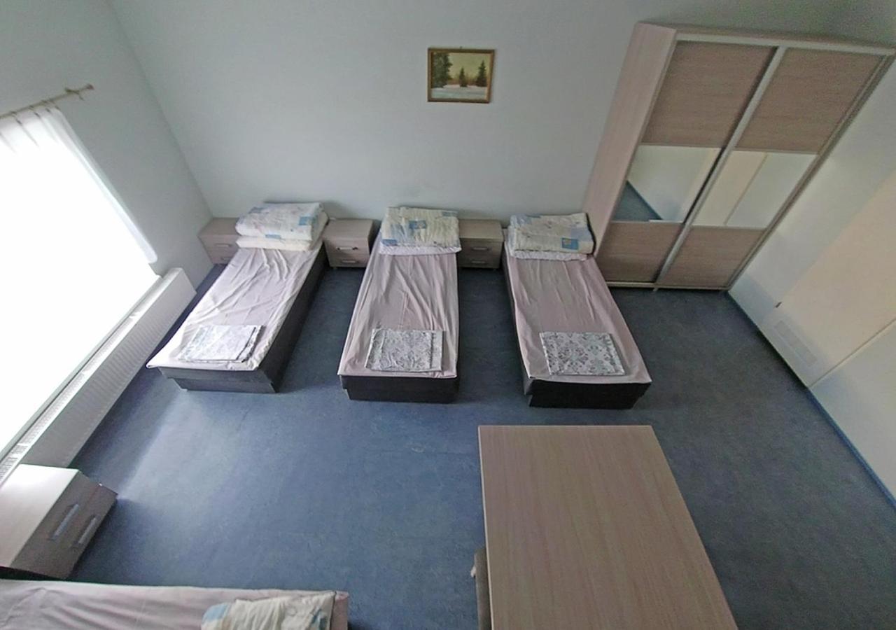 Hostel "Na Bocianowie" Bydgoszcz Ngoại thất bức ảnh