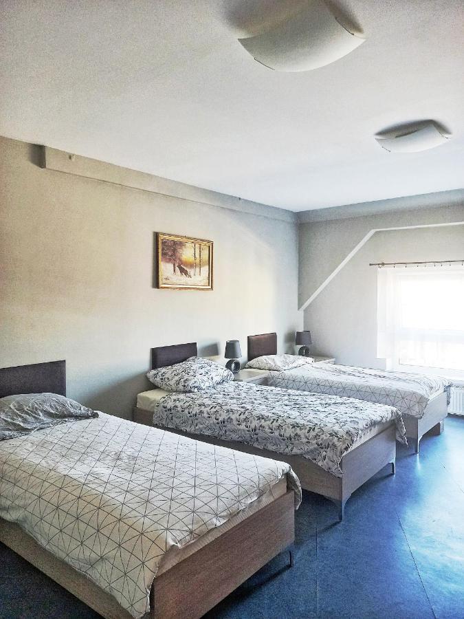 Hostel "Na Bocianowie" Bydgoszcz Ngoại thất bức ảnh
