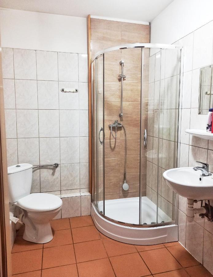 Hostel "Na Bocianowie" Bydgoszcz Ngoại thất bức ảnh