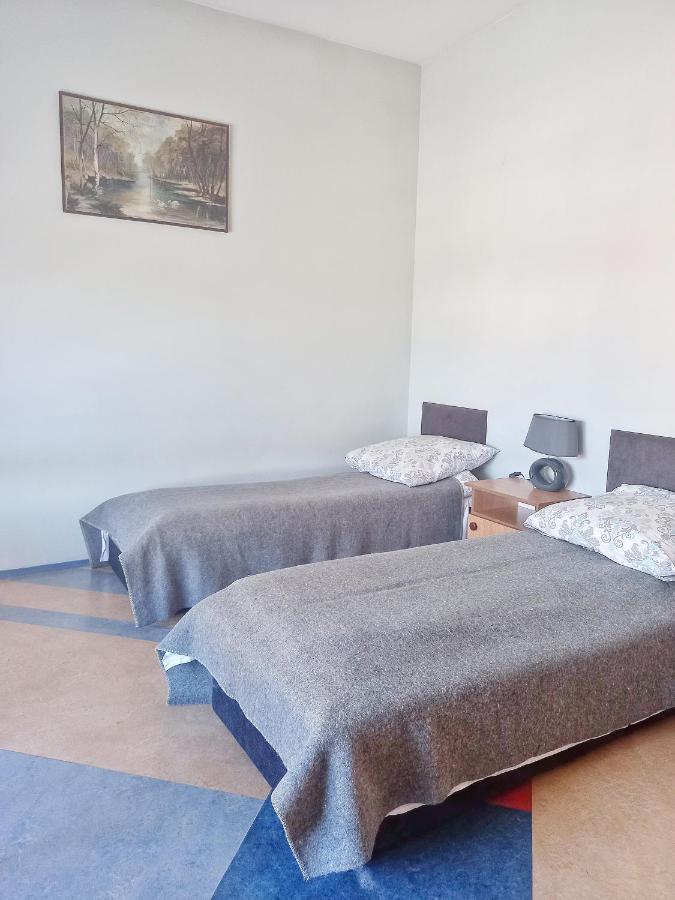 Hostel "Na Bocianowie" Bydgoszcz Ngoại thất bức ảnh